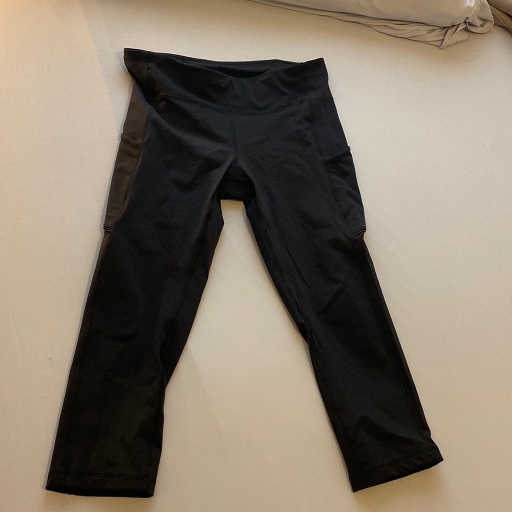 Black size 10 lululemon leggings